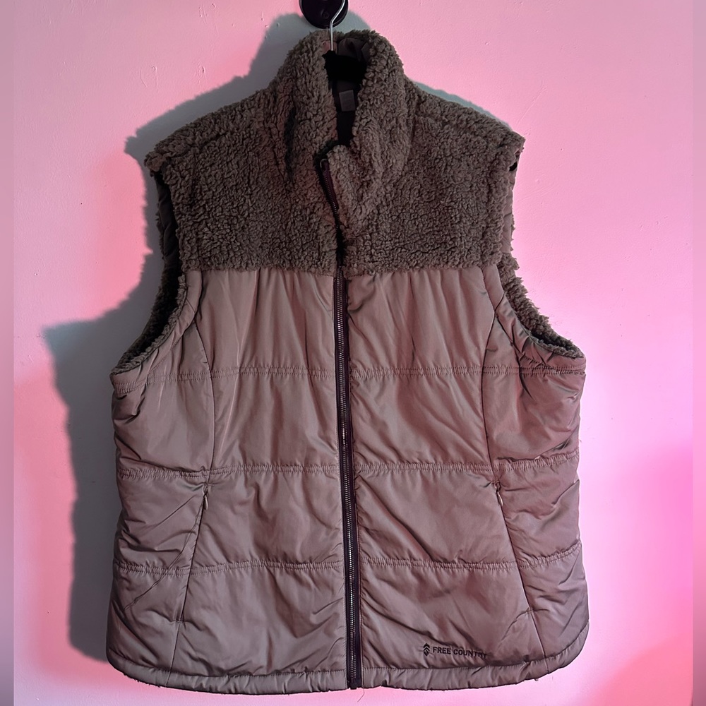 Free Country Fuzzy Vest